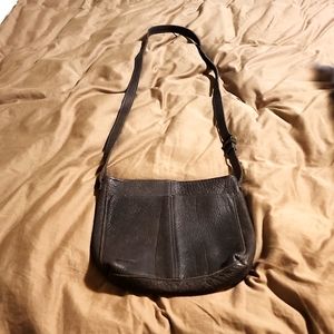 Duluth Trading Company cross body leather purse